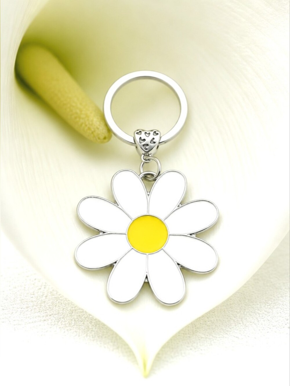 🎈2/12🎈 Daisy Key Chain / Bag Charm NiP